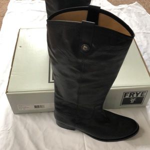 Melissa button Frye boots extended sz 11M